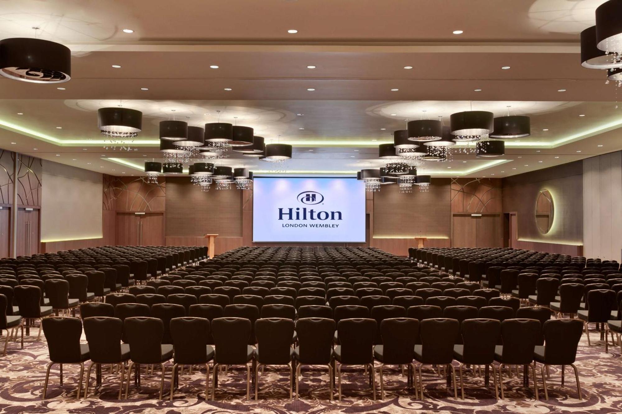 Hilton London Wembley Hotel Esterno foto